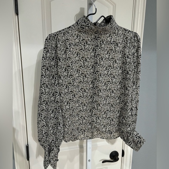 Zara Paisley Pattern Slim Fit Blouse Size Medium - Picture 1 of 5